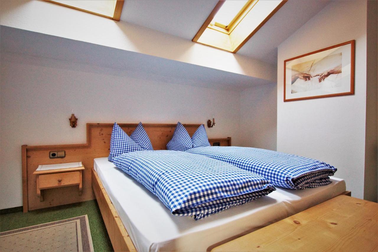 Hotel Ferienhaus Waldwinkl Grainau Zimmer foto