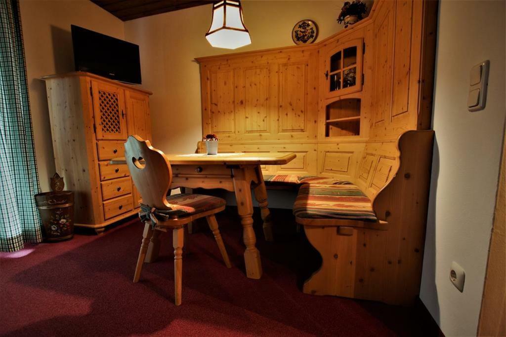 Hotel Ferienhaus Waldwinkl Grainau Zimmer foto